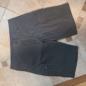 Men's Gray Cargo Shorts
